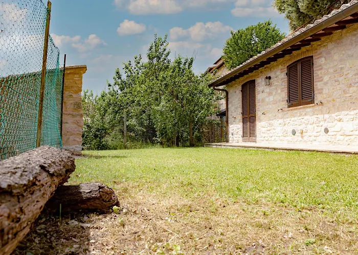 Rustic House, Con Patio E Giardino, Assisi Centro
